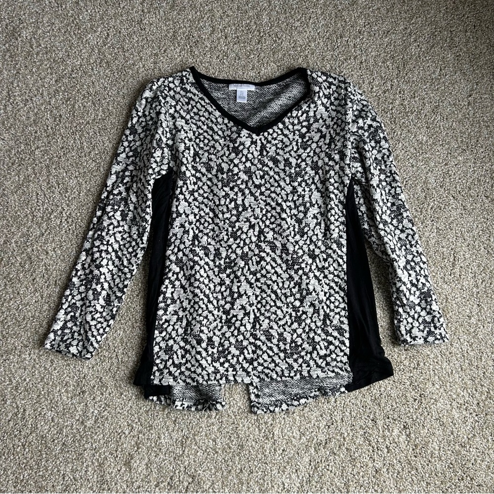 Motherhood Black and White V-Neck Sweater